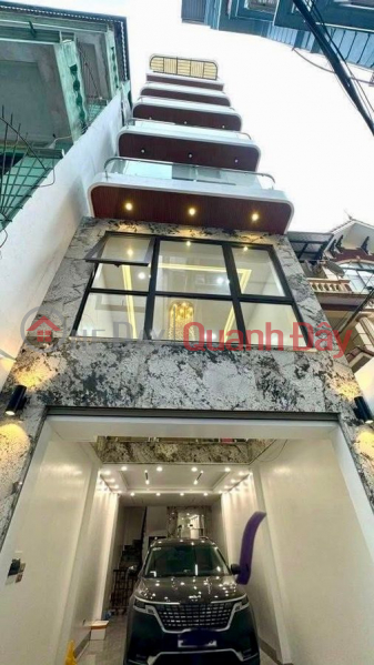 LUXURIOUS 7-STORY PROPERTY WITH ELEVATOR AND CAR ACCESS INTO THE HOUSE. Lam Ha, 45m2, Price: 18.5 billion VND. Long Bien, Hanoi. Sales Listings