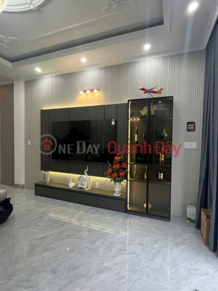 đ 35 Million/ month Fully furnished luxury house for rent in An Son residential area, Da Lat, Lam Dong, for 35 million VND.