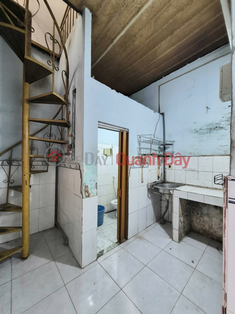 L2276 - HOUSE IN TAN BINH DISTRICT AT AN AMAZING PRICE OF 2.X BILLION VND _0