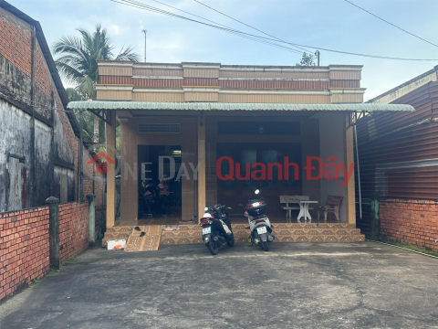 OWNER NEEDS TO SELL QUICK Front House, Nice Location In Vi Thuy, Hau Giang _0