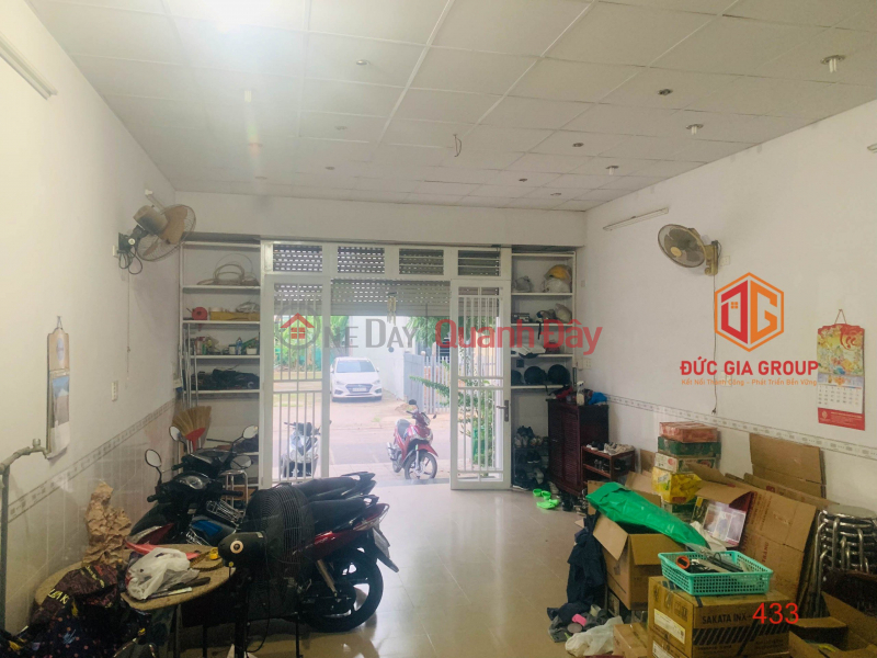 Property Search Vietnam | OneDay | Residential Sales Listings, Selling a high-rise house in Tan Phong residential area, asphalt road, large sidewalk, near Big C, cheap price only 4ty150