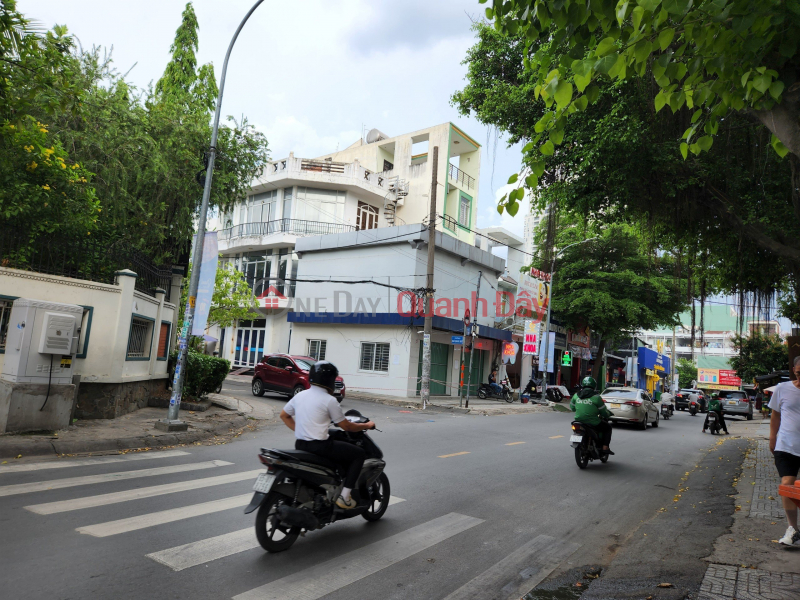 Property Search Vietnam | OneDay | Residential | Rental Listings House for rent on the corner of 2 fronts on Xuan Thuy Street, Thao Dien Ward, District 2. Area 9x20m. Price 140 million/month