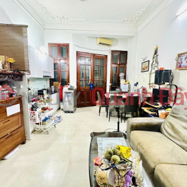 Urgent sale of house in Hoang Hoa Tham, 50m², near the street, alley, small business, price 11 billion _0