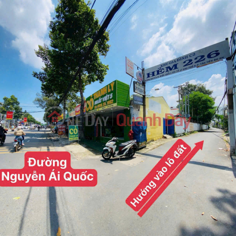 Bán lô đất ngay ngã tư Tân Phong, siêu thị GO, đường nhựa 6m chỉ 3,2 tỷ _0
