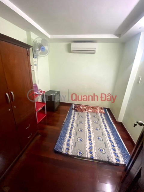 Whole house for rent with 3 floors, Hong Lac street, Tan Binh district, only 13 million\/month - fully furnished available _0