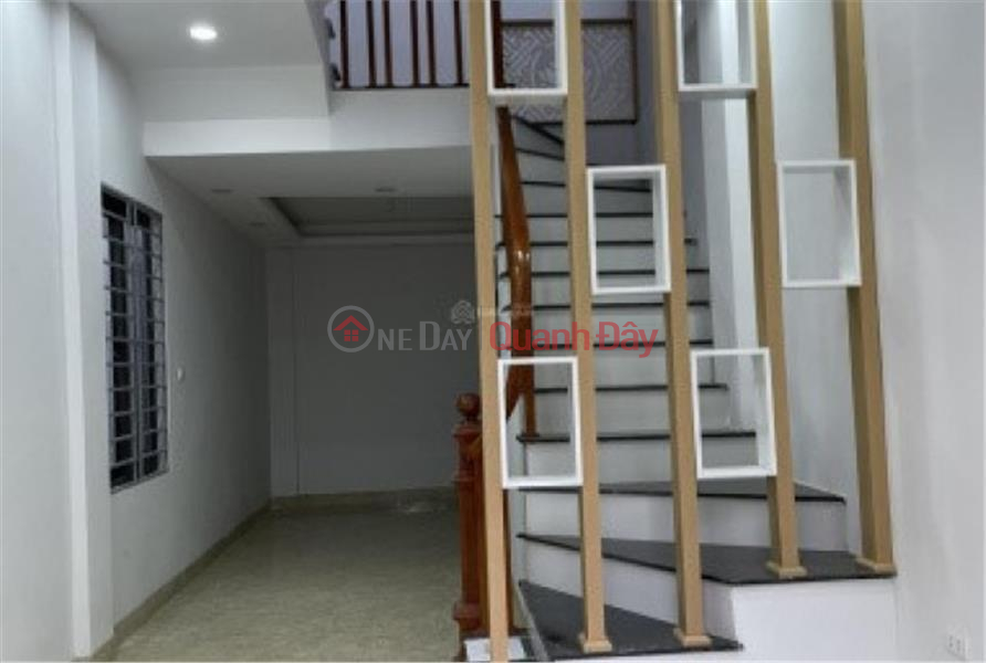 4-storey house in Di Trach with a frontage of 4.5m, wide road for cars to avoid the price of only 2 billion 1 contact to see the house now Sales Listings