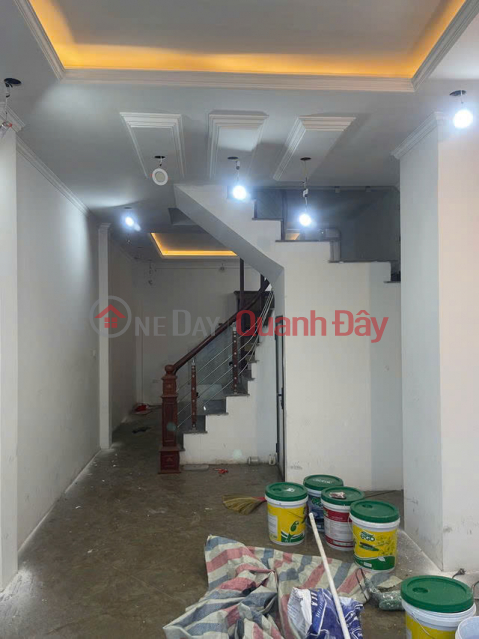 Thuong Thanh - house very close to the street - VF3 parked at Thuong Thanh door 36m2, X 4 floors, 3.5m frontage, 5.7 billion Long Bien. _0