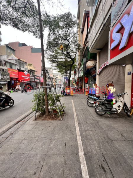 House for sale on Kham Thien Street, Dong Da District. Book 30m Actual 36m Built 6 Floors Slightly 10 Billion. Commitment to Real Photos Description Sales Listings