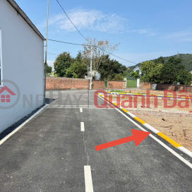 Land for sale in Phu Thinh village, Minh Phu commune, Soc Son district. Paved road. Near Viet Phu Thanh Chuong. _0