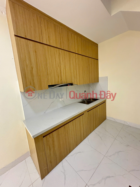 Bán nhà ngõ Bát Khối, Long Biên. 32m2 x 5T, 3PN, SĐCC, 6.4 tỷ. LH: 0976766363 Việt Nam Bán, đ 6,4 tỷ