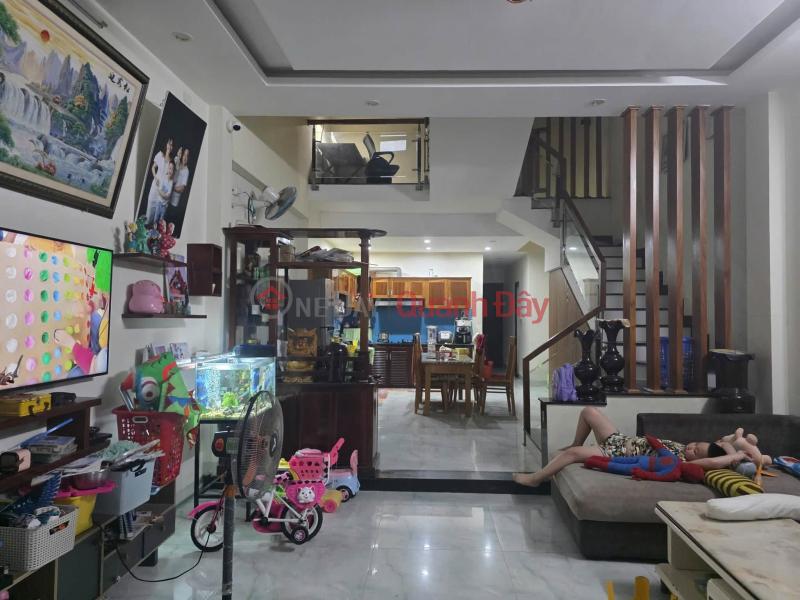 3-story house for sale on Nguyen Thi Thap street - near the beach. Sales Listings