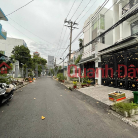 House for sale in Hoang Ngoc Phach, Tan Phu - 95m2, 4m7 wide - 10m alley for trucks _0