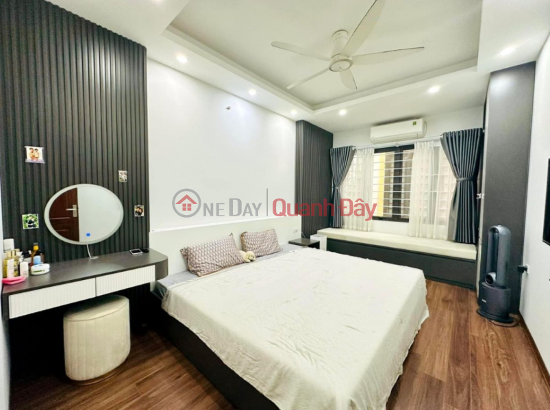 đ 7,9 tỷ, Siêu Phẩm Hoàng Mai ô tô đỗ cửa 5 tầng mới đẹp . 45 m2 giá chỉ 7.9 tỷ.