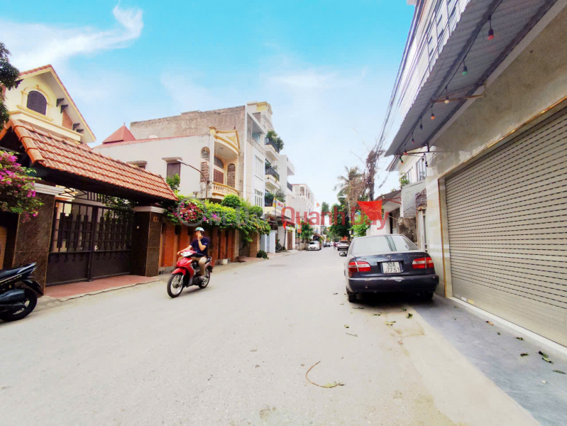 Land plot on Dong An main road - 163m² - 7.4m frontage - near Cat Bi Market, Vietnam | Sales | đ 12.2 Billion