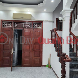 House for rent in Tran Quoc Toan street, 35m2 x 5 floors, price 17 million VND _0