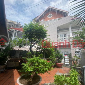 Super product 3-storey house designed like a villa located in Nha Trang Central Ward, Khanh Hoa _0