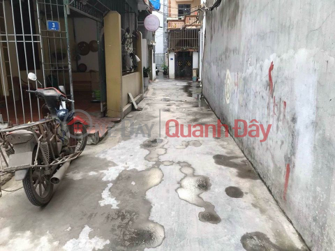 Land for sale in prime location at the intersection of Pham Van Dong - Hoang Quoc Viet, Hai Duong _0