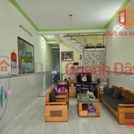 Beautiful house for sale 1T1L 1 terrace, N2 D2D, near Asia, super cheap price, only 6.5 billion _0