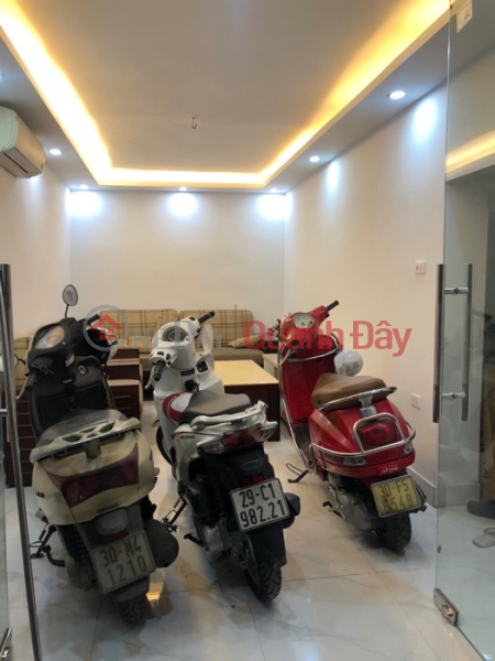 Kham Thien townhouse is busy, doing business day and night, one step to the street has nothing missing, Sales Listings