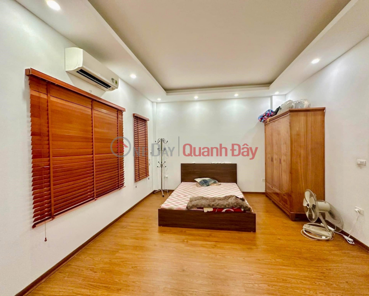 Bán Nhà Hoàng Quốc Việt, Cầu Giấy, Oto tránh, 80m2, 4T, nhỉnh 19 tỷ Việt Nam | Bán, đ 19 tỷ