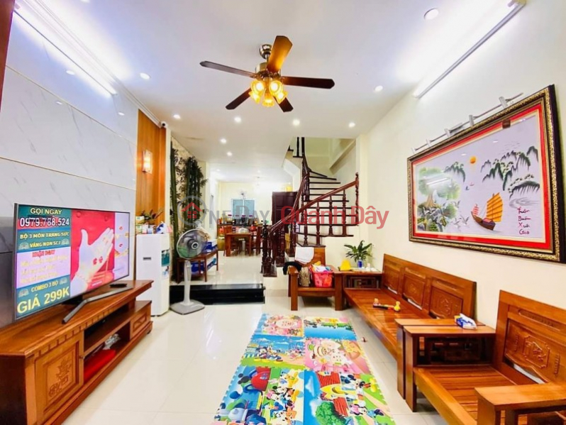 Selling Hong Mai house, extremely wide, alleys, DT46m2, price 3.7 billion. Sales Listings