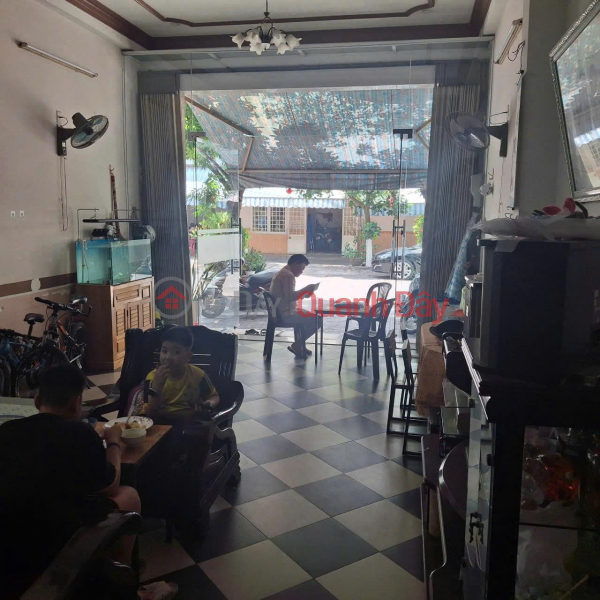 House on Hai Chau street front, land area 90m2, 2 floors, 3 bedrooms, price over 7 billion. Vietnam Sales đ 7.3 Billion