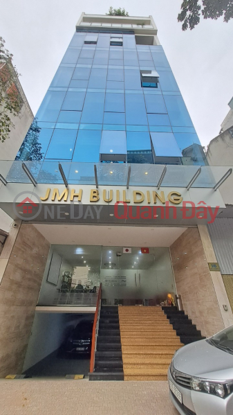 The owner sells Trung Kinh townhouse: 110 m, 7 floors, 6 m, sidewalk, open floor, 35 billion. Sales Listings