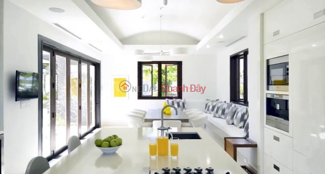 Property Search Vietnam | OneDay | Residential, Rental Listings | Whole house for rent in front of Truong Cong Dinh, Ward 8, with elevator