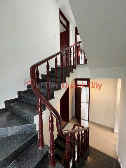 Cho thuê và sang nhượng villa Nam Hồ giá 18 triệu phường 11 Đà Lạt Lâm Đồng _0