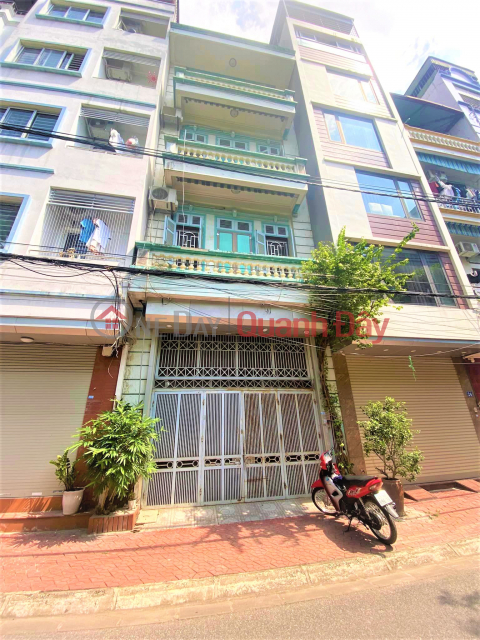 (ALLEY FRONT, CAR, BUSINESS) House for sale in NGUYEN HONG, Dong Da, 52m2, frontage 4.1m _0