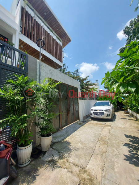 House for sale Cars into the house - right at lotte mart Nguyen Van quan - good price subdivision. Sales Listings