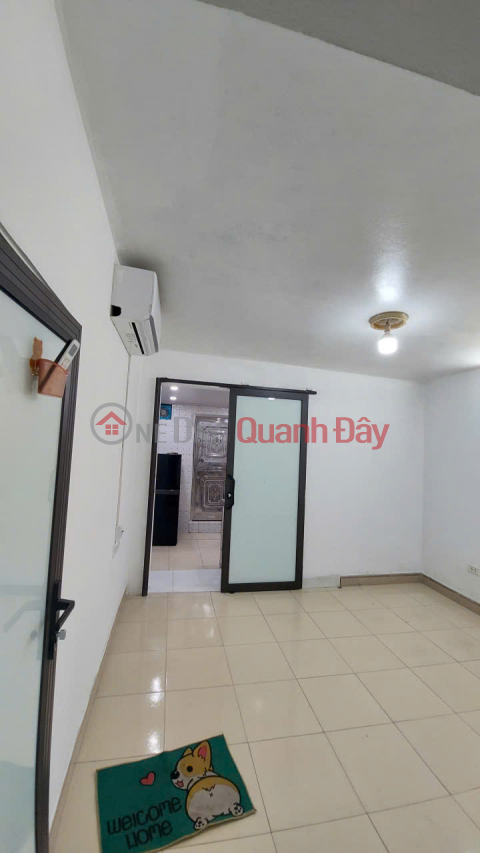 Cho thuê nhà TT tầng 1 phố 8/3, Hai Bà Trưng, Hà Nội. 10tr/tháng. 60m, mặt tiền 5m, ngõ 2 ô tô tránh _0
