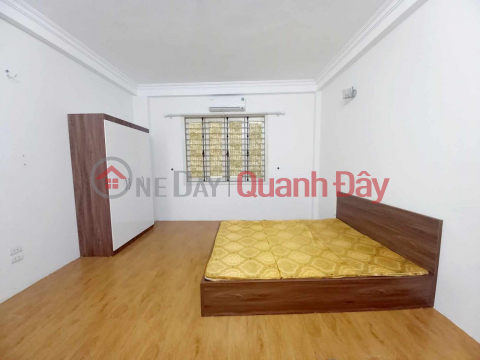Self-contained room for rent, 30m2, Kim Ma Ba Dinh, fully furnished 4 million\/month _0