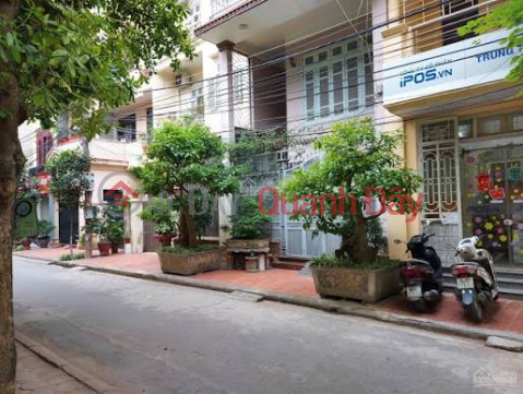 House for sale in a subdivided plot at alley 106 Hoang Quoc Viet, 58\/64m², corner plot, 5m frontage, price 21.6 billion VND. _0