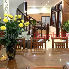 The owner sells the house Pham Ngoc Thach, investment price 52m2, MT 5m, price only 4.2 billion VND _0