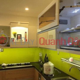 Full house for rent with car on Ong Ich Khiem street NEAR NGUYEN TAT THANH _0