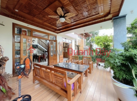 ► Villa 252m2 4 floors 2 sides Frontage 7.5m Khue Trung near Nguyen Huu Tho _0
