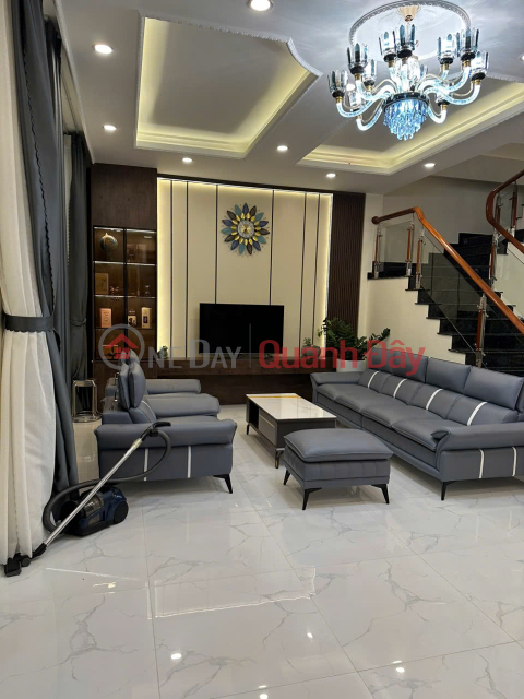 FOR RENT LUXURY MODERN VILLA NGUYEN SIEU WARD 7 DA LAT _0