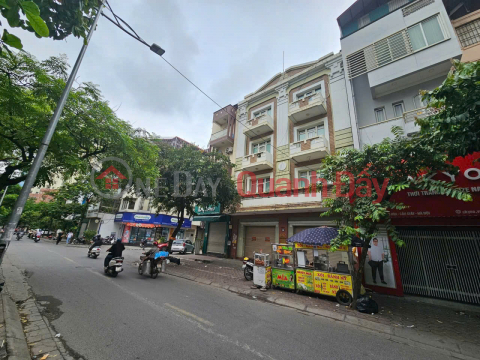 SUPER VIP STREET FRONTAGE TRUNG KINH WITH LOT OF CUSTOMERS<br \/> Beautiful location, rare house for sale.<br \/> Square book with beautiful feng shui _0