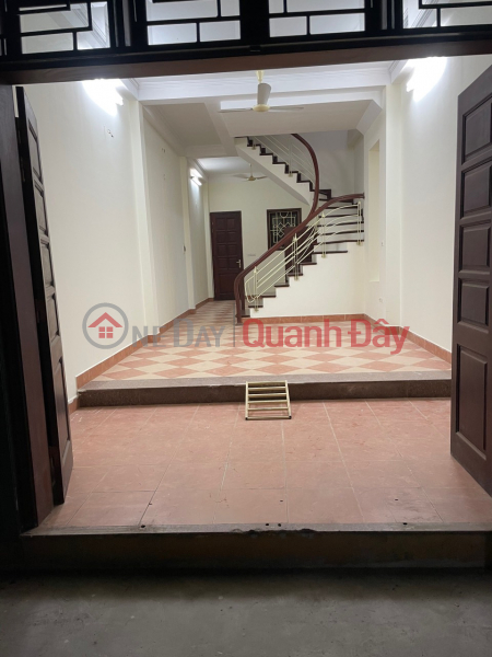 The owner rents the whole house in Lo Duc street Rental Listings