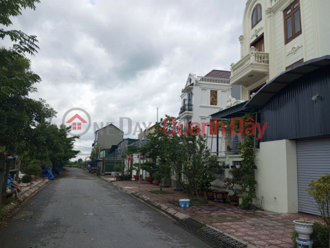 Land for sale in Tra Lam, Thuan Thanh. 75m2 * Corner lot, car road _0