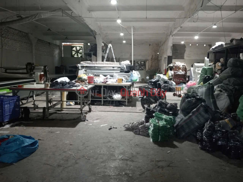 Warehouse for rent, 500m2, in Duc Giang, long-term contract, wide road access, container trucks can reach the premises, friendly rental price. | Vietnam, Rental | đ 50 Million/ month