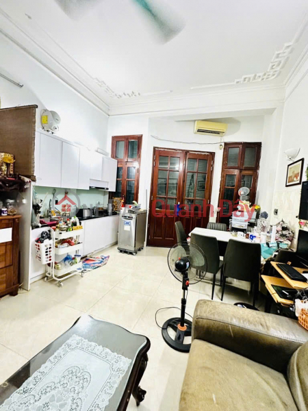 Urgent sale of house in Hoang Hoa Tham, 50m², near the street, alley, small business, price 11 billion Vietnam, Sales, đ 11 Billion