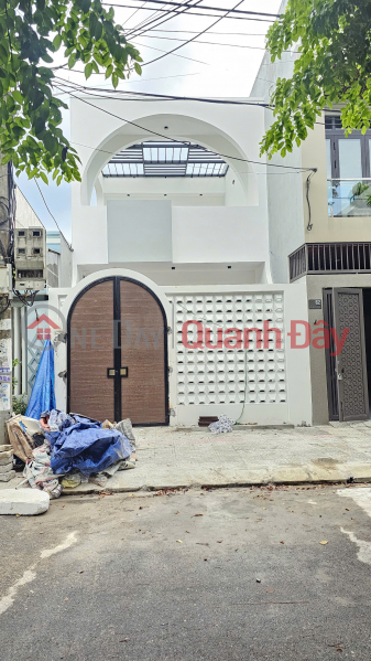 Biệt thự thiết kế hoàn toàn mới - 3 phòng ngủ + 3 phòng tắm | Việt Nam | Bán | đ 5,89 tỷ