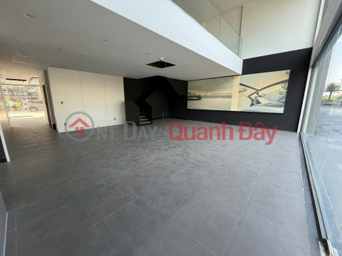 Shophouse for rent at Lavida Plus, District 7, right at the intersection of Nguyen Van Linh and Nguyen Huu Tho streets. _0