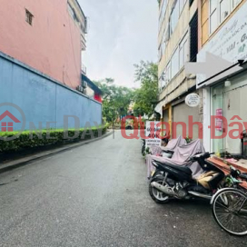ALLEY IS BIGGER THAN 8M ASPH STREET - CARS CAN PARK COMFORTABLY - FOR BUSINESS OR RESIDENCE - AIRLINE IN FRONT OF THE HOUSE _0