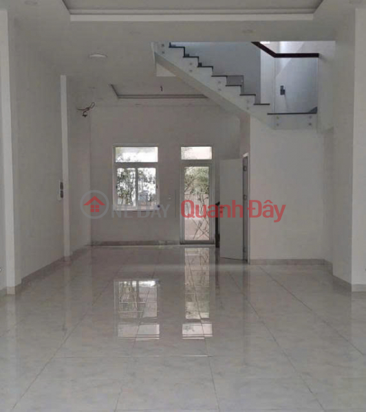 đ 16.5 Million/ month Commercial space for rent in Di An, 25m frontage, 3 floors, 245 m2, 16.5 million VND\\/month.