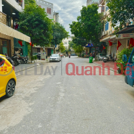 House for sale Hoang Quoc Viet - Cau Giay 200m x MT 9.1m Investment price Car 45 seats avoid Sidewalk 10m _0