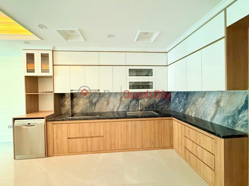 đ 31 tỷ | PHÂN LÔ - VỈA HÈ Ô TÔ TRÁNH - Kinh doanh văn phòng - 9 tầng - Full nội thất