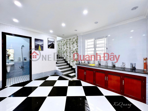 The house is located in the center of Ninh Kieu, the road is high, clean, not flooded _0